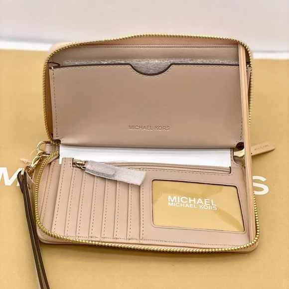 Kors Carmen Michael Kors Leather Crossbody Phone Wallet Michael Kors Jet Set Travel Wallet Phone Case Kors Carmen Michael Kors Leather Crossbody Phone Wallet Michael Kors Jet Set Travel Wallet Phone Case